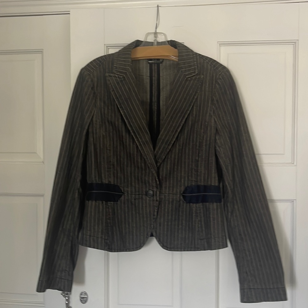 Vintage Theory denim blazer